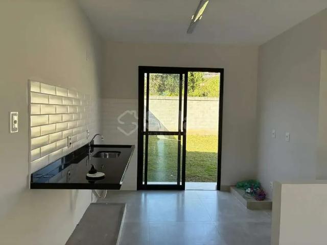 Casa / Sobrado em Condomínio para Locação em Louveira/SP Vila Omizollo 2 Quartos