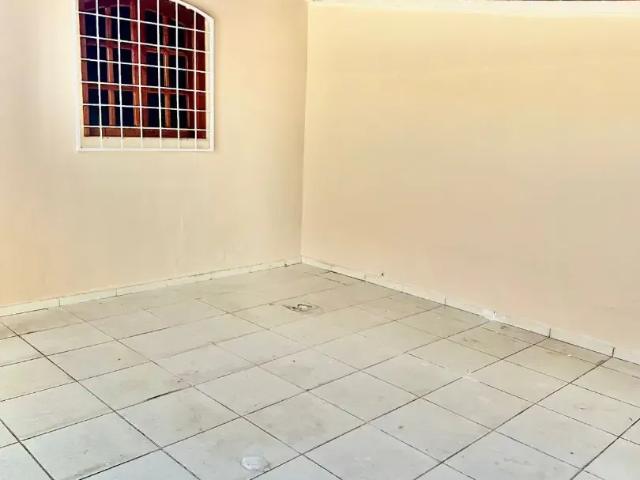 Casa / Sobrado em Condomínio para Locação em Manaus/AM Flores 3 Quartos