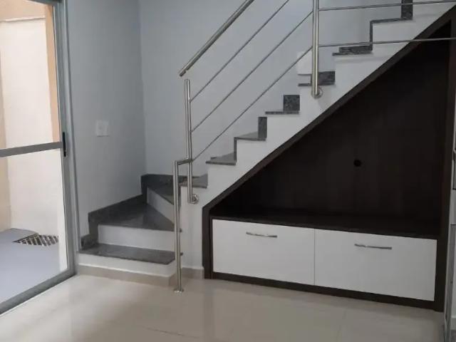 Casa / Sobrado em Condomínio para Locação em Manaus/AM Flores 2 Quartos