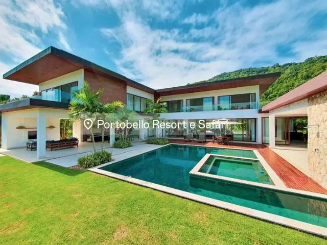 Casa / Sobrado em Condomínio para Locação em Mangaratiba/RJ São Brás 6 Quartos