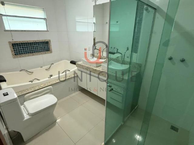 Casa / Sobrado em Condomínio para Locação em Macaé/RJ Cancela Preta 4 Quartos