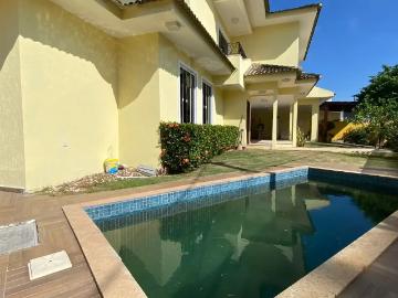 Casa / Sobrado em Condomínio para Locação em Macaé/RJ Lagoa 4 Quartos