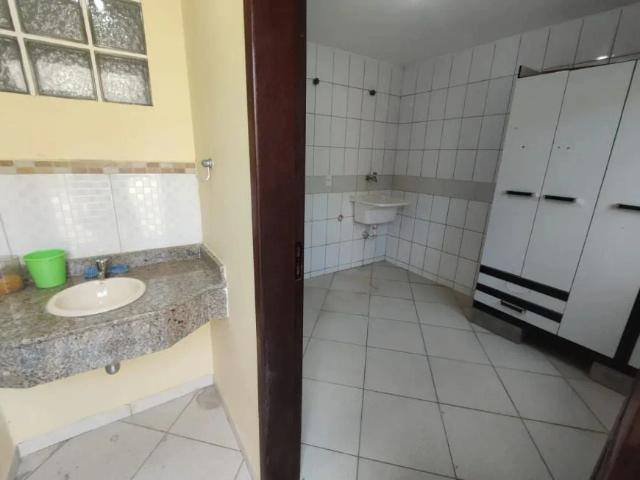Casa / Sobrado em Condomínio para Locação em Macaé/RJ São Marcos 4 Quartos