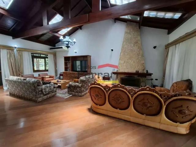 Casa / Sobrado em Condomínio para Locação em Mairiporã/SP Alpes da Cantareira 4 Quartos