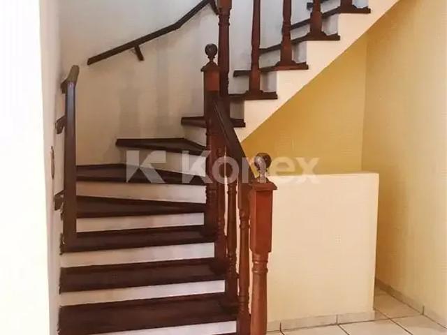 Casa / Sobrado em Condomínio para Locação em Mairiporã/SP Jardim Samambaia 3 Quartos