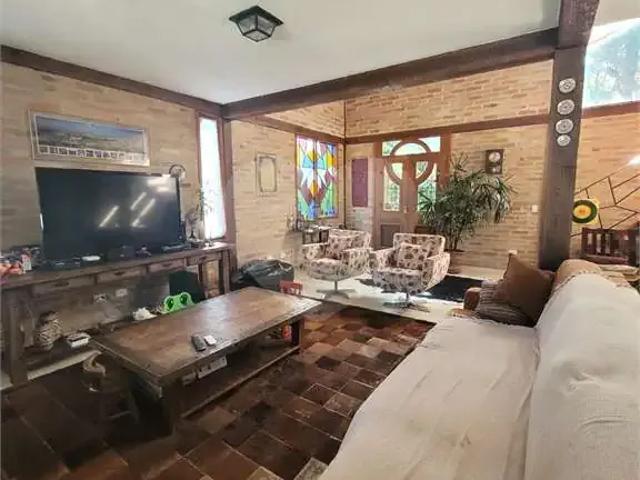 Casa / Sobrado em Condomínio para Locação em Mairiporã/SP Serra da Cantareira 3 Quartos