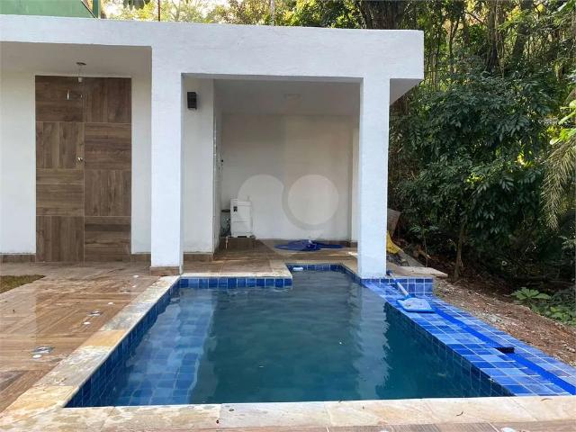 Casa / Sobrado em Condomínio para Locação em Mairiporã/SP Serra da Cantareira 5 Quartos