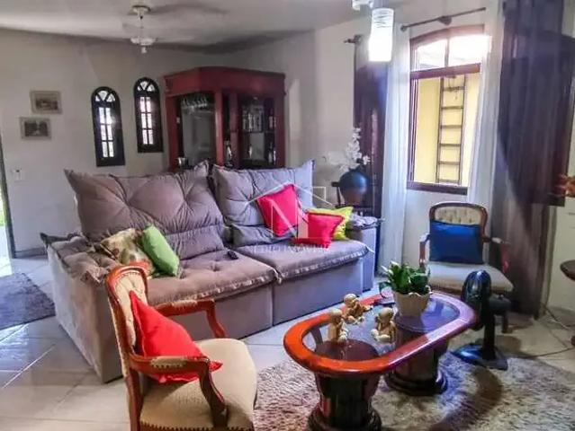 Casa / Sobrado em Condomínio para Locação em Maricá/RJ Centro 5 Quartos