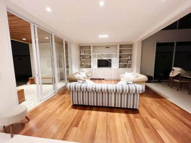 Casa / Sobrado em Condomínio para Locação em Marília/SP Jardim São Domingos 4 Quartos