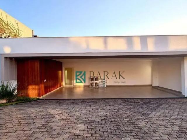 Casa / Sobrado em Condomínio para Locação em Maringá/PR Chácaras Aeroporto 4 Quartos