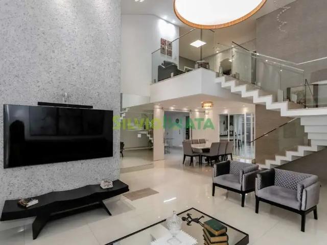 Casa / Sobrado em Condomínio para Locação em Maringá/PR Jardim Guaporé 4 Quartos
