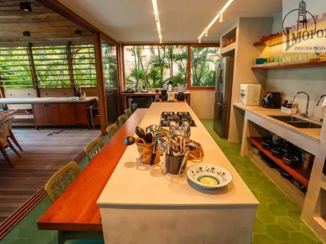 Casa / Sobrado em Condomínio para Locação em Mata de São João/BA Praia do Forte 5 Quartos