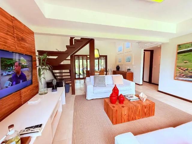 Casa / Sobrado em Condomínio para Locação em Mata de São João/BA Praia do Forte 5 Quartos