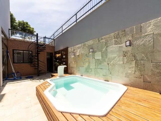 Casa / Sobrado em Condomínio para Locação em Matinhos/PR Caiobá 3 Quartos