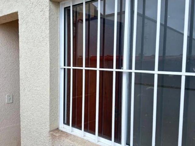 Casa / Sobrado em Condomínio para Locação em Mogi das Cruzes/SP Vila São Paulo 2 Quartos