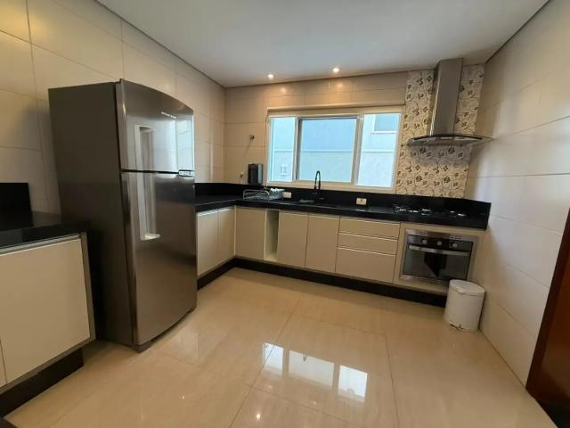 Casa / Sobrado em Condomínio para Locação em Mogi das Cruzes/SP Aruã 3 Quartos