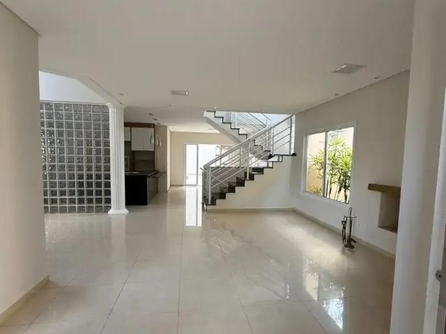 Casa / Sobrado em Condomínio para Locação em Mogi das Cruzes/SP Aruã Eco Park Lagos 3 Quartos