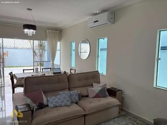Casa / Sobrado em Condomínio para Locação em Mogi das Cruzes/SP Fazenda Rodeio 3 Quartos