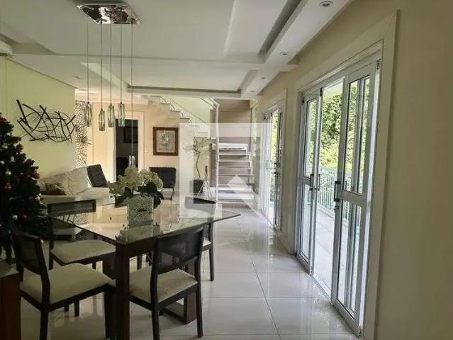 Casa / Sobrado em Condomínio para Locação em Niterói/RJ Badu 4 Quartos