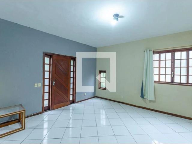 Casa / Sobrado em Condomínio para Locação em Niterói/RJ Engenho do Mato 1 Quartos