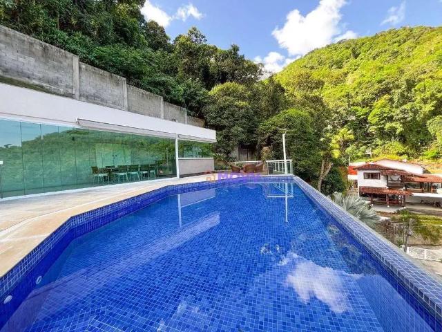 Casa / Sobrado em Condomínio para Locação em Niterói/RJ Engenho do Mato 4 Quartos