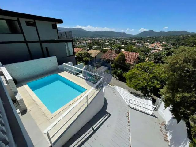 Casa / Sobrado em Condomínio para Locação em Niterói/RJ Engenho do Mato 5 Quartos