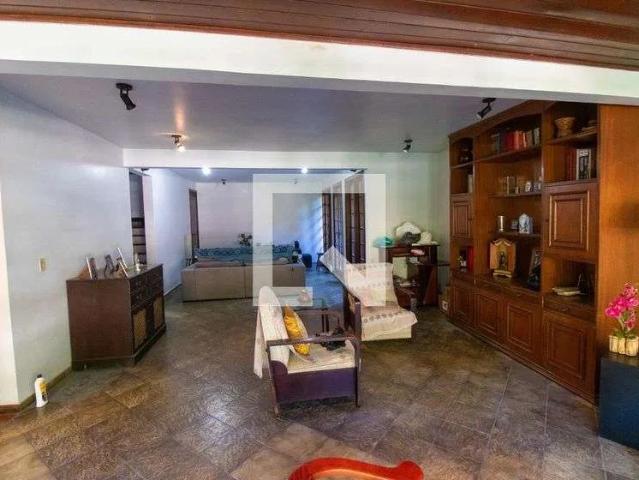 Casa / Sobrado em Condomínio para Locação em Niterói/RJ Maravista 4 Quartos