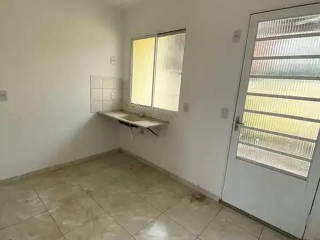 Casa / Sobrado em Condomínio para Locação em Nova Iguaçu/RJ Campo Alegre 2 Quartos
