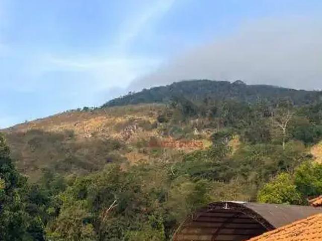 Casa / Sobrado em Condomínio para Locação em Nova Iguaçu/RJ Paraíso 2 Quartos
