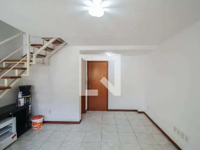 Casa / Sobrado em Condomínio para Locação em Nova Iguaçu/RJ Vila Sueli 2 Quartos