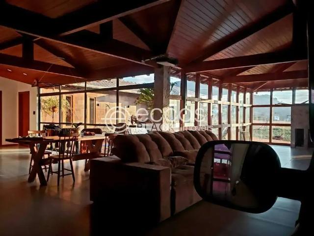 Casa / Sobrado em Condomínio para Locação em Nova Lima/MG Balneário Água Limpa 3 Quartos