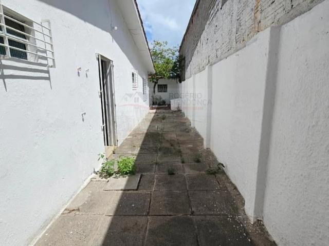Casa / Sobrado em Condomínio para Locação em Olinda/PE Rio Doce 3 Quartos