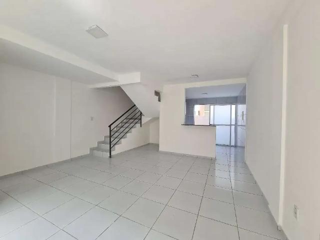 Casa / Sobrado em Condomínio para Locação em Parnamirim/RN Nova Parnamirim 2 Quartos