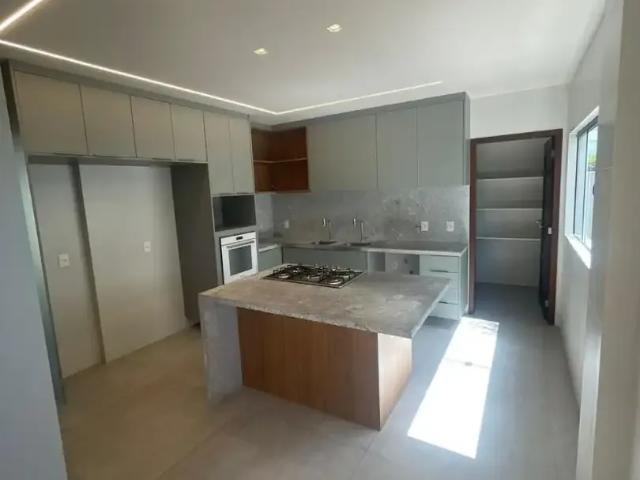 Casa / Sobrado em Condomínio para Locação em Parnamirim/RN Pium Distrito Litoral 4 Quartos