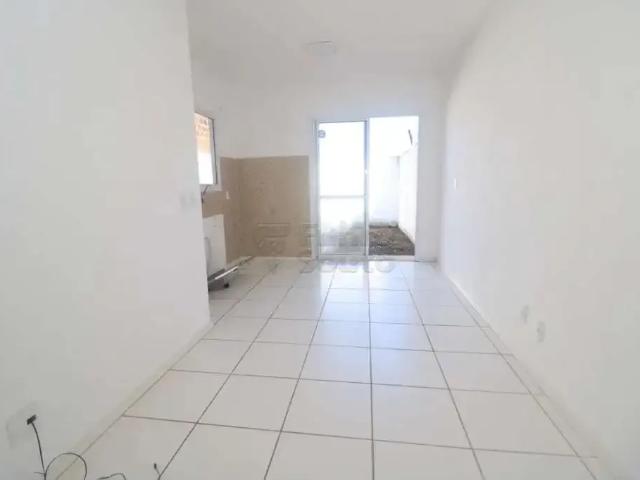 Casa / Sobrado em Condomínio para Locação em Pelotas/RS Areal 2 Quartos