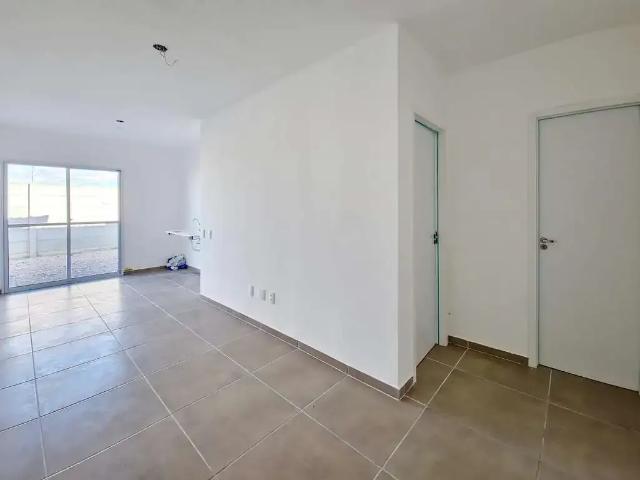 Casa / Sobrado em Condomínio para Locação em Pelotas/RS Três Vendas 2 Quartos