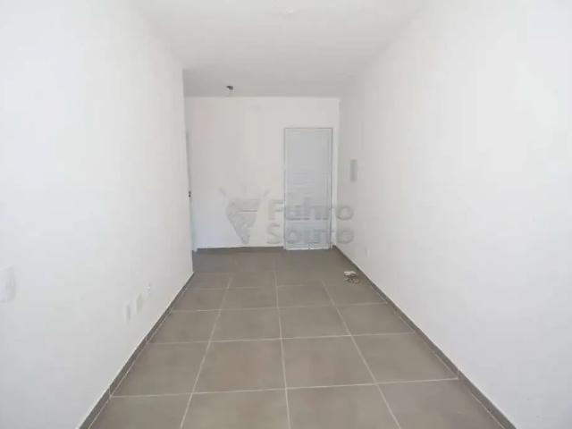 Casa / Sobrado em Condomínio para Locação em Pelotas/RS Três Vendas 2 Quartos