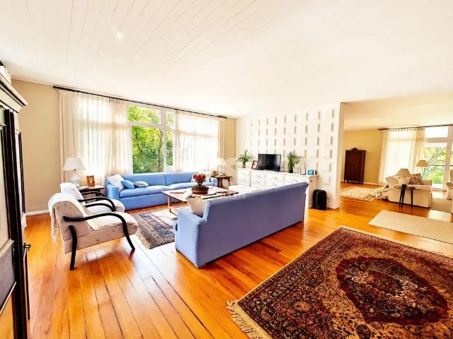 Casa / Sobrado em Condomínio para Locação em Petrópolis/RJ Cuiabá 6 Quartos