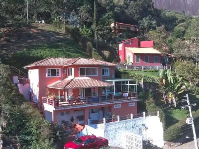 Casa / Sobrado em Condomínio para Locação em Petrópolis/RJ Itaipava 3 Quartos