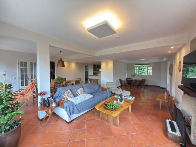 Casa / Sobrado em Condomínio para Locação em Petrópolis/RJ Pedro do Rio 3 Quartos