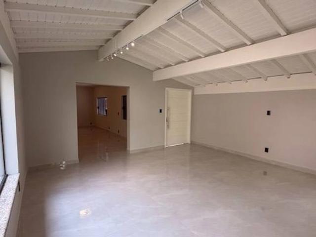 Casa / Sobrado em Condomínio para Locação em Pindamonhangaba/SP Village Paineiras 3 Quartos