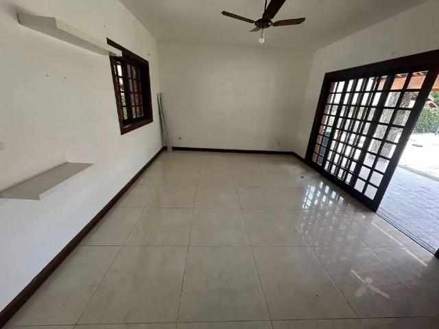 Casa / Sobrado em Condomínio para Locação em Pindamonhangaba/SP Nossa Senhora do Perpétuo Socorro 6 Quartos