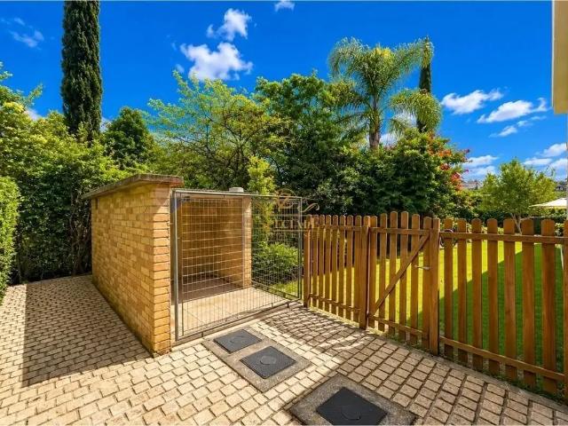 Casa / Sobrado em Condomínio para Locação em Pinhais/PR Alphaville Graciosa 4 Quartos