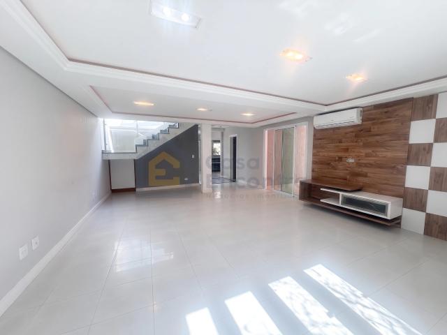 Casa / Sobrado em Condomínio para Locação em Pinhais/PR Pineville 3 Quartos