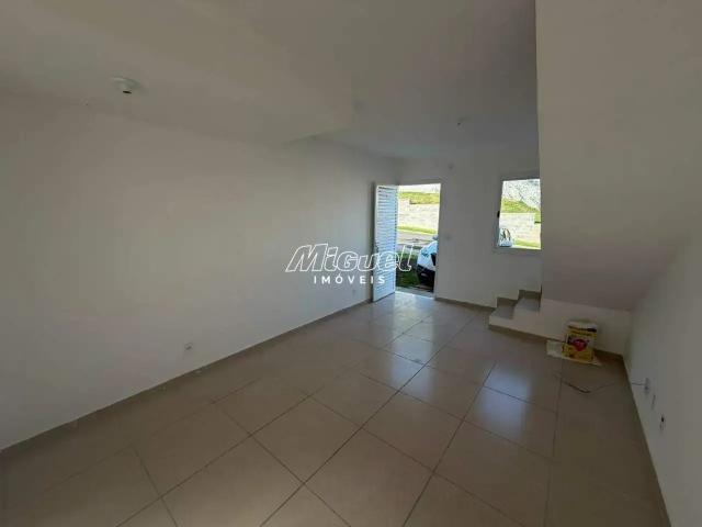 Casa / Sobrado em Condomínio para Locação em Piracicaba/SP Centro 2 Quartos