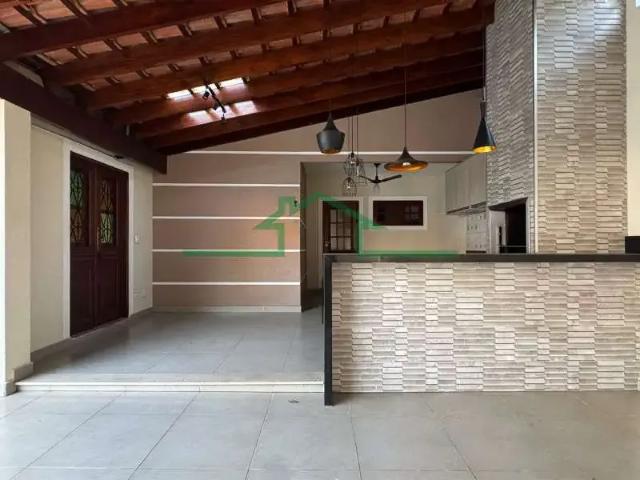 Casa / Sobrado em Condomínio para Locação em Piracicaba/SP Dois Córregos 3 Quartos