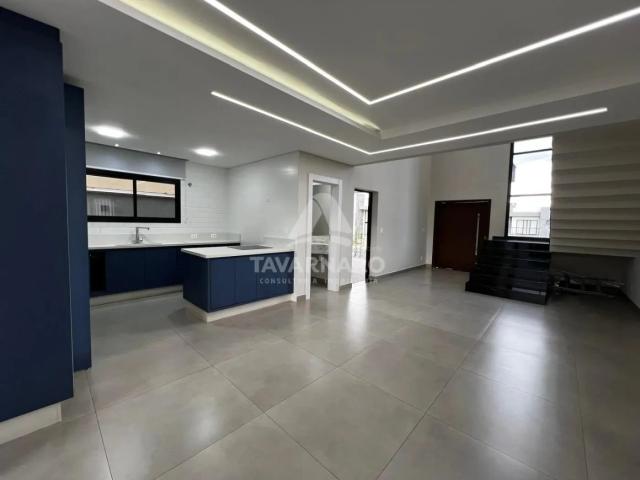 Casa / Sobrado em Condomínio para Locação em Ponta Grossa/PR Contorno 3 Quartos