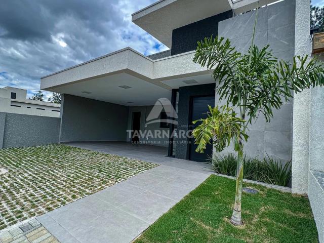 Casa / Sobrado em Condomínio para Locação em Ponta Grossa/PR Contorno 3 Quartos