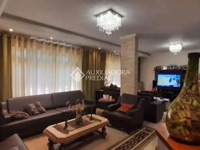 Casa / Sobrado em Condomínio para Locação em Porto Alegre/RS Teresópolis 4 Quartos