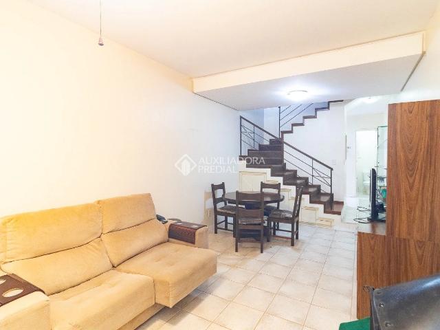 Casa / Sobrado em Condomínio para Locação em Porto Alegre/RS Teresópolis 3 Quartos
